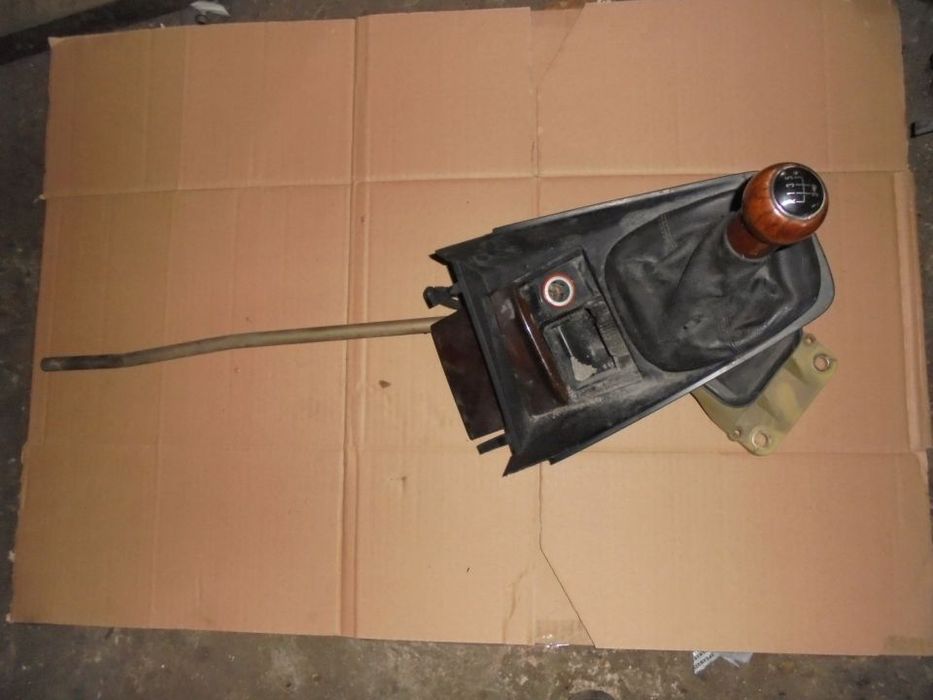 DZWIGNIA LEWAREK ZMIANY BIEGOW VW GOLF IV BORA 1.6