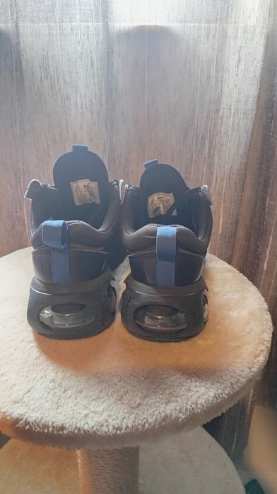 Nike Air Max GS grade school 36,5