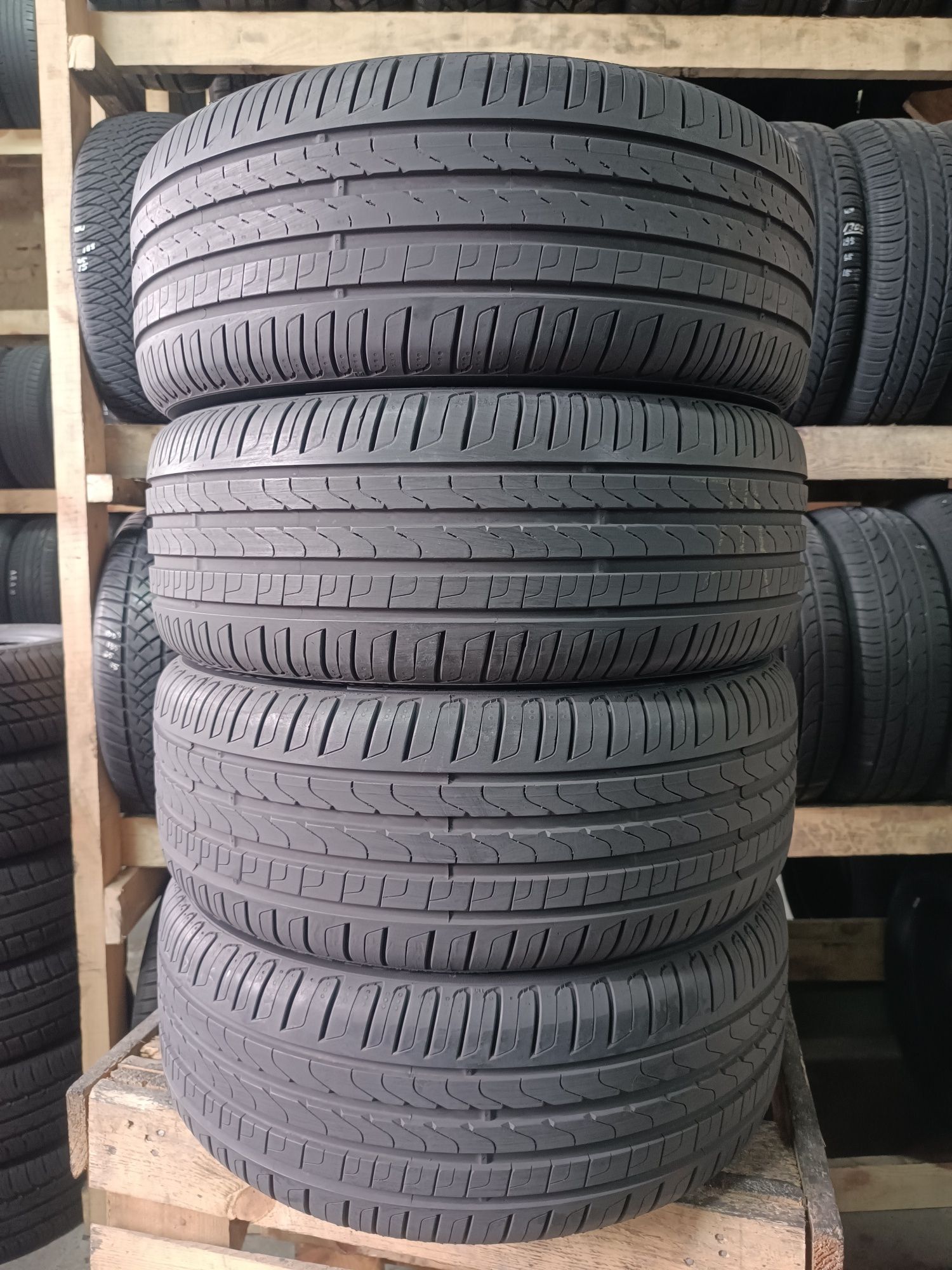 Літні шини PIRELLI 215/45 R18 резина Р18