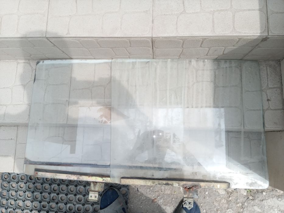 Продам стекла ,форточки Ваз 2101-06