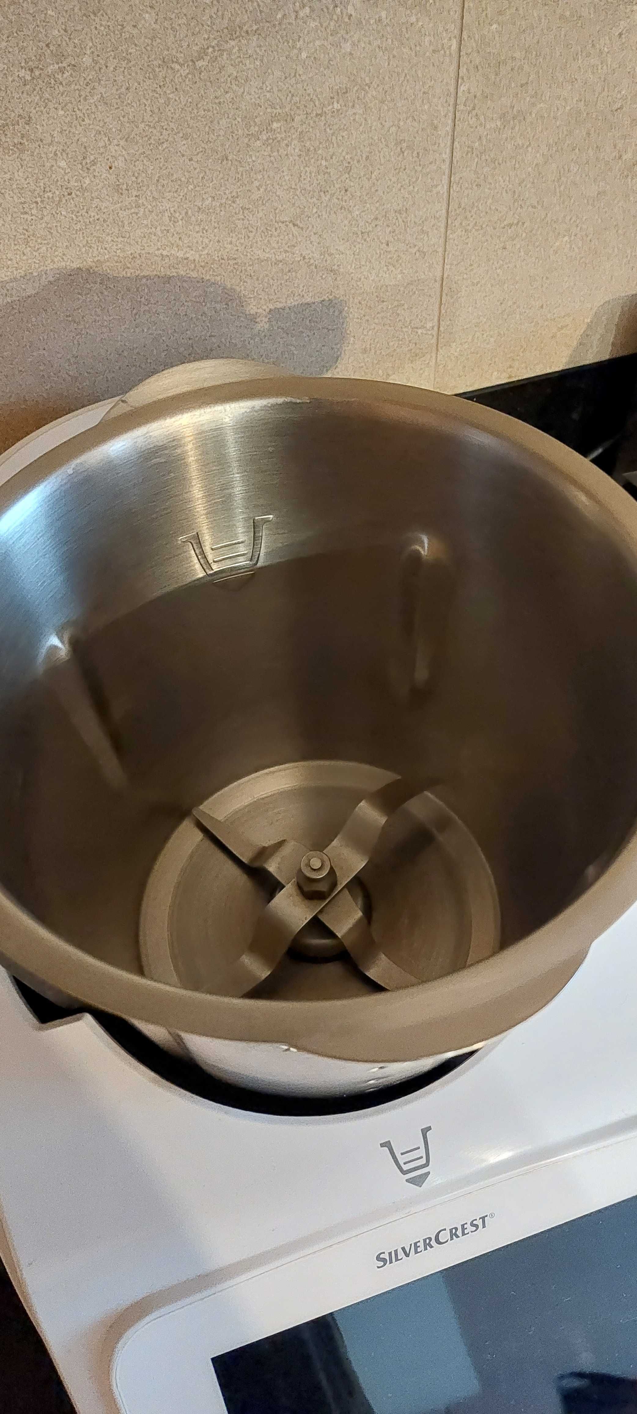 SILVERCREST Robot kuchenny z Wi-Fi Monsieur Cuisine Connect LIDLOMIX