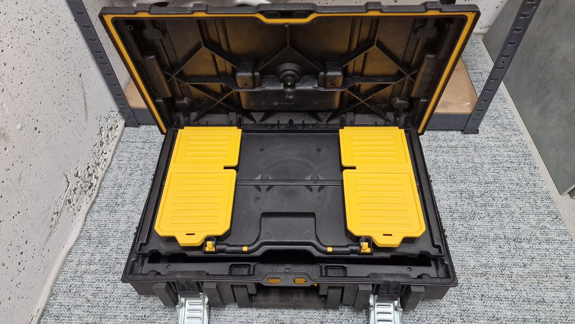 DeWALT DS150 ToughSystem – Skrzynia narzędziowa