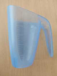 Пластикоый мерный стакан кружка с ручкой для стирального порошка круп.