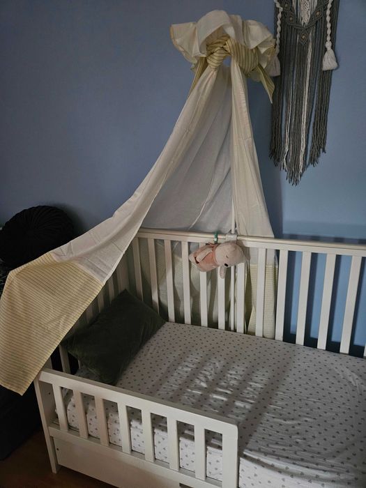 Baldachim do łóżeczka