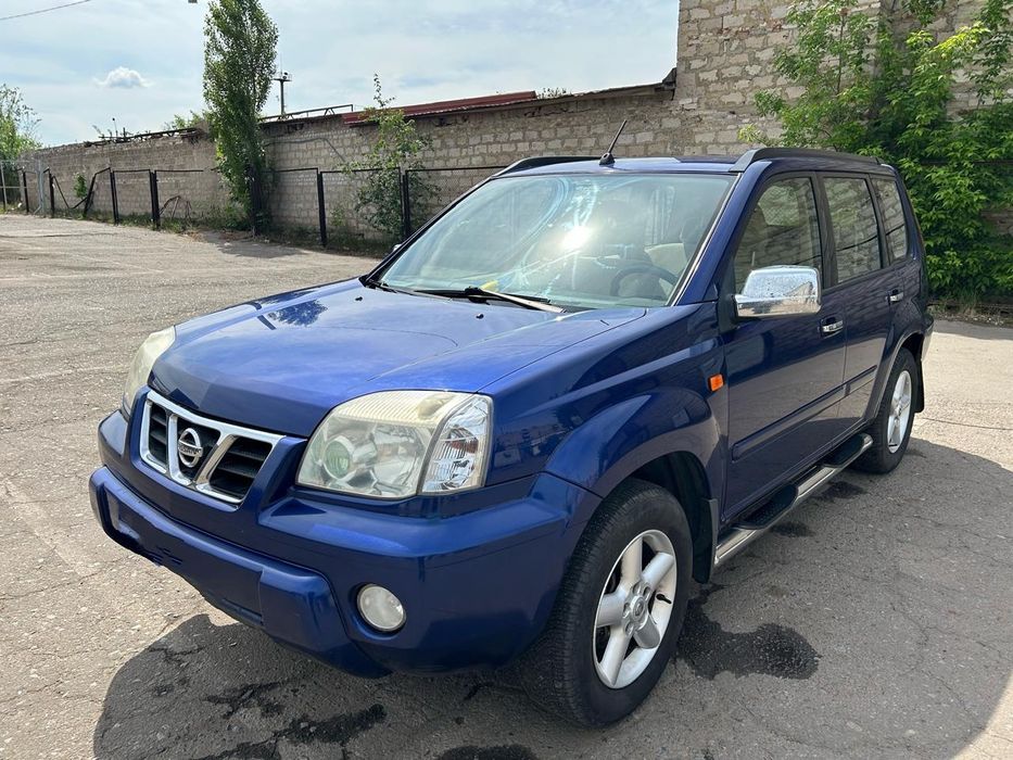 Дуже хороший автомобіль. Підійде як для військових так і для цивільних