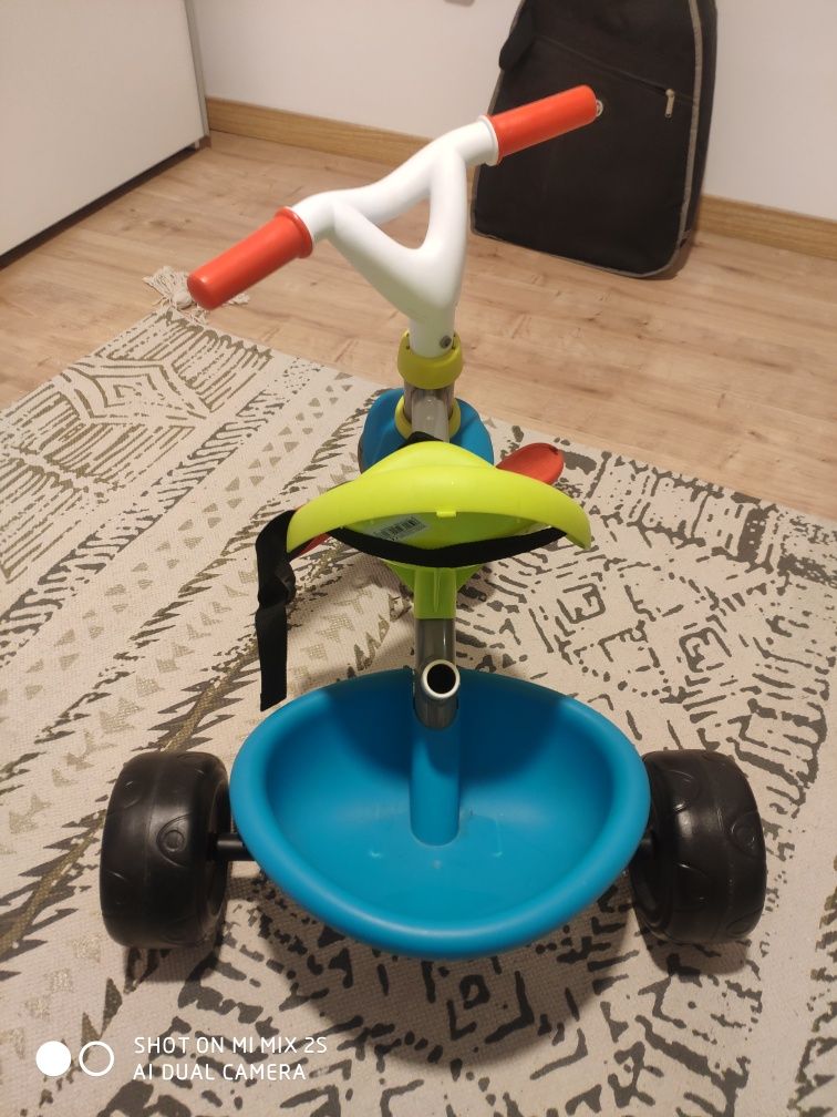 Triciclo smoby para crianças.