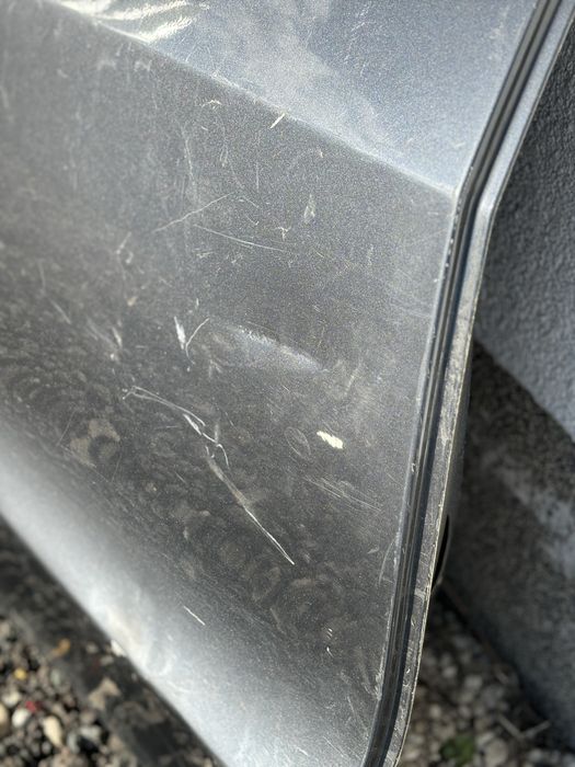 Задня права дверка Тесла 3. Tesla 3 задня права дверка