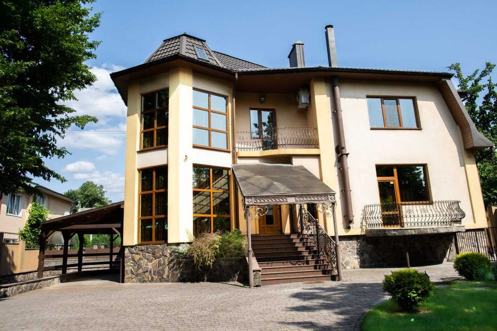 Особняк у парку ШЕВЧЕНКА