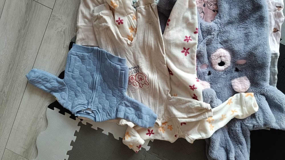 Zestaw ubranek dla dziewczynki 68-74