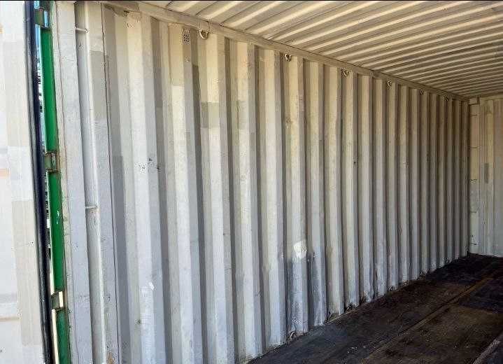 Морські контейнери