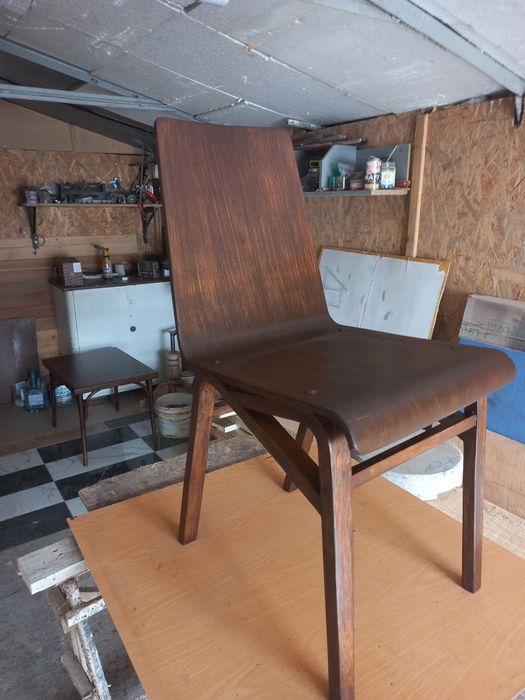 Стілець дубовий.для вітальні.