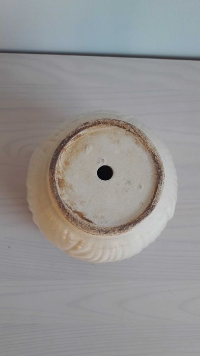 Doniczka ceramiczna kremowa