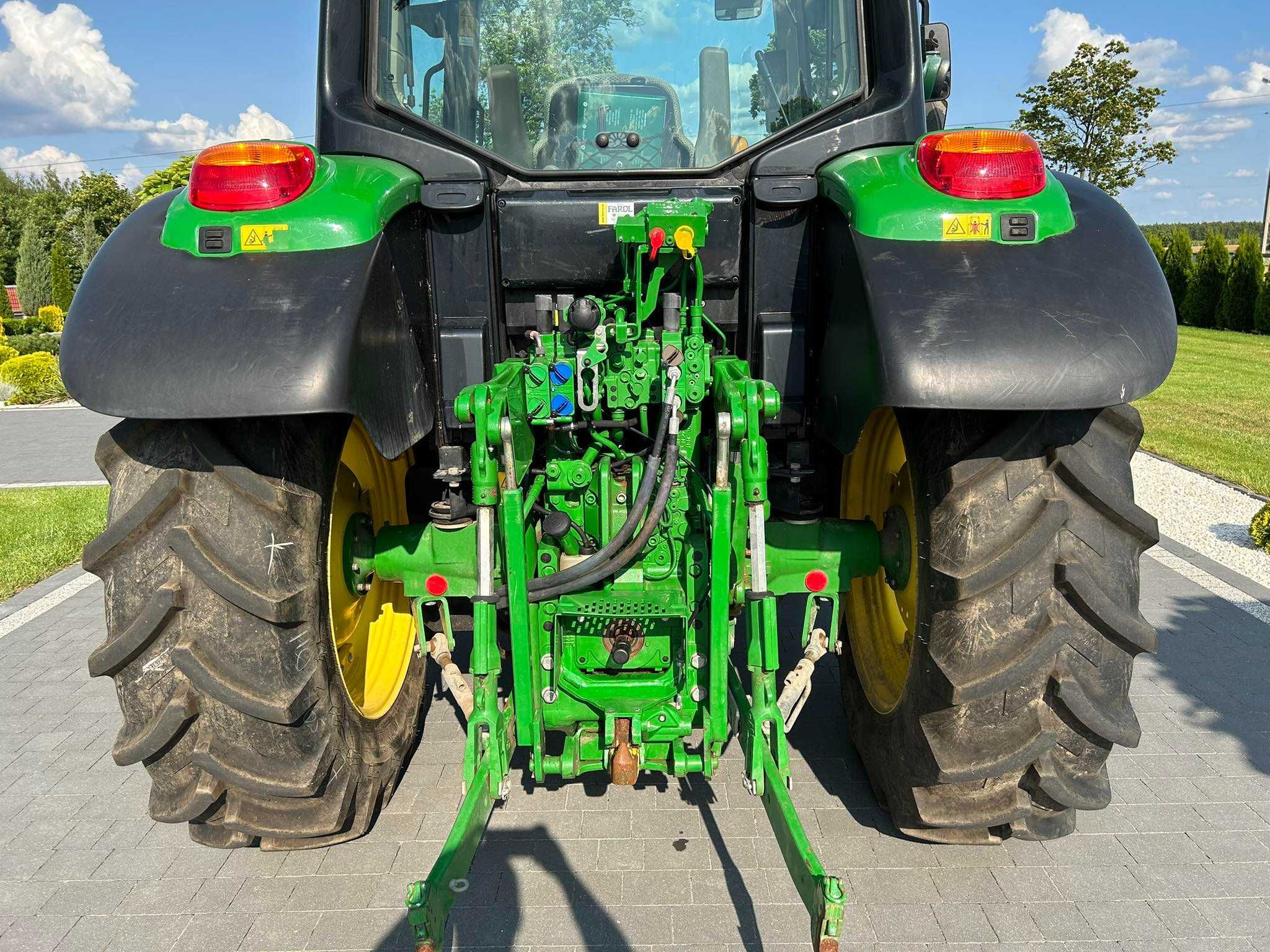 Traktor Ciągnik John Deere 6090M