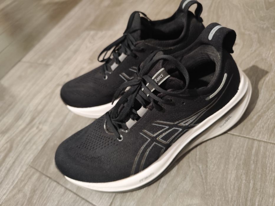 Ténis ASICS, Nimbus26