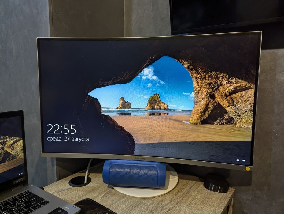 Монітор 2k QLED Samsung C27H711QEI White