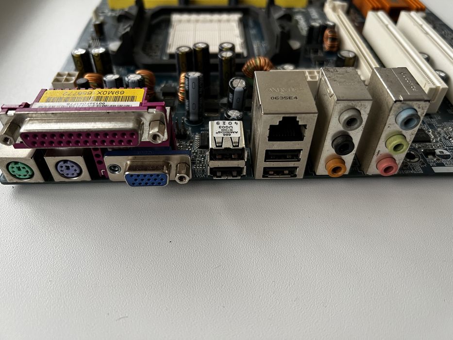Материнська плата Asrock ALiveNF6G-DVI сокет АМ2