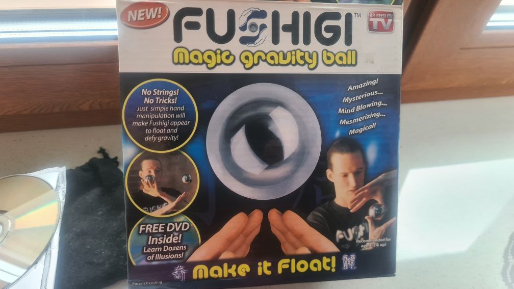 Magiczna kula fushigi lewitująca zaczarowana