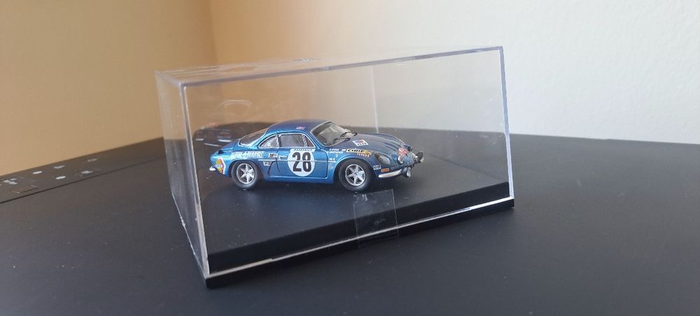 Miniatura Alpine A110 1:43 Troféu