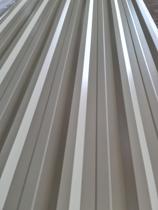 Blacha trapezowa kolor jasny 25 zl m2 brutto