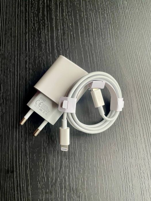 Зарядка для айфона