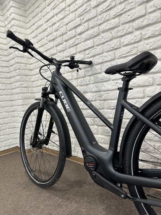 Rower elektryczny Cube touring one Bosch smart