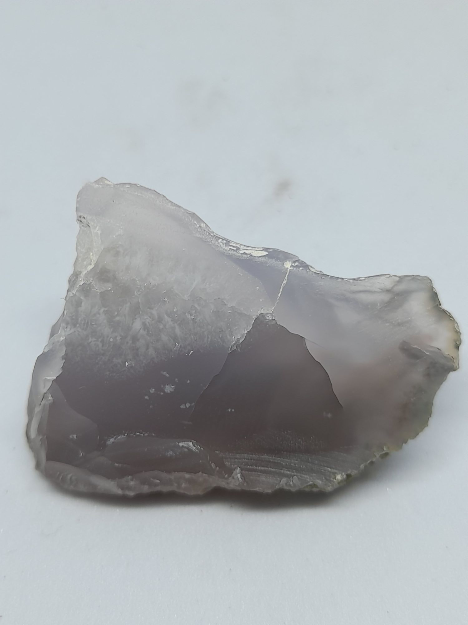 Agat z Lubiechowej z krystalizacja kwarcowa.