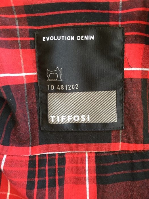 Vendo camisa Tiffosi e Springfield tamanho S