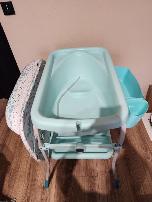 Przewijak z wanienką Chicco
