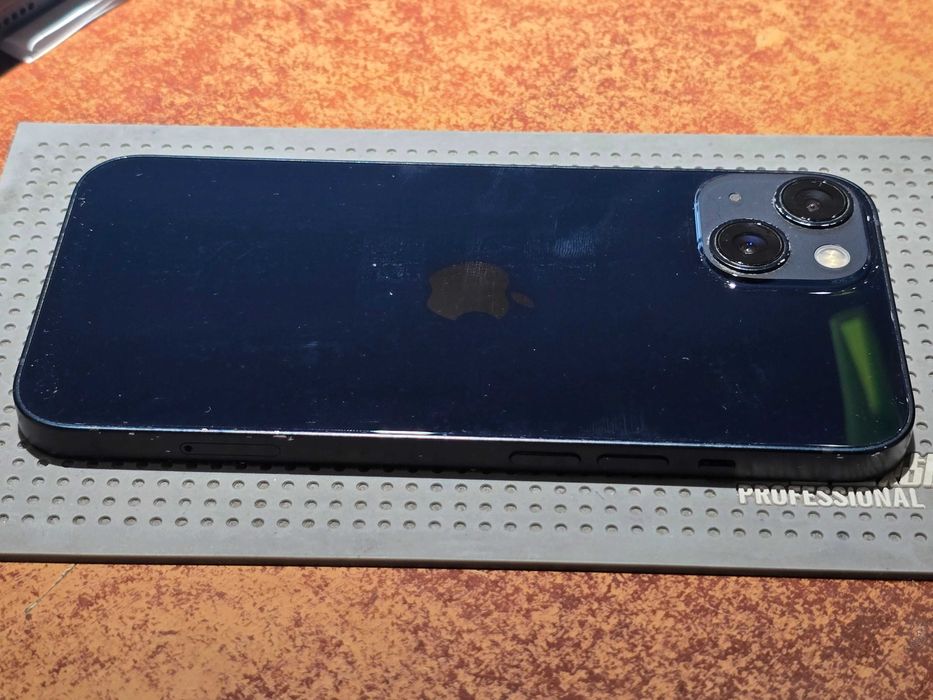 FV23% Używany - Apple iPhone 13 128GB Czarny (3) - GSM Baranowo