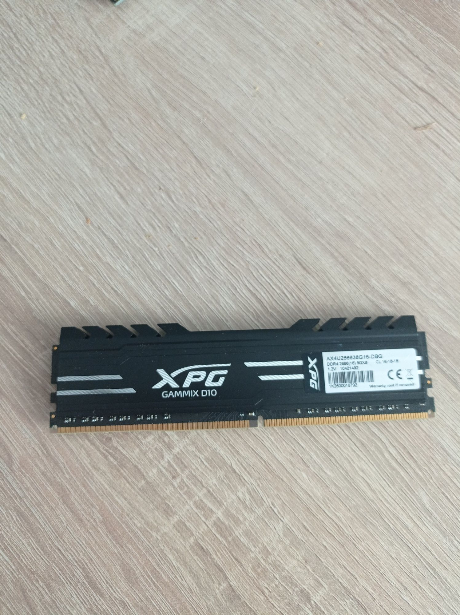 Pamięć RAM XPG GAMMIXD10 AX4U266638G16-DBG (I kość)