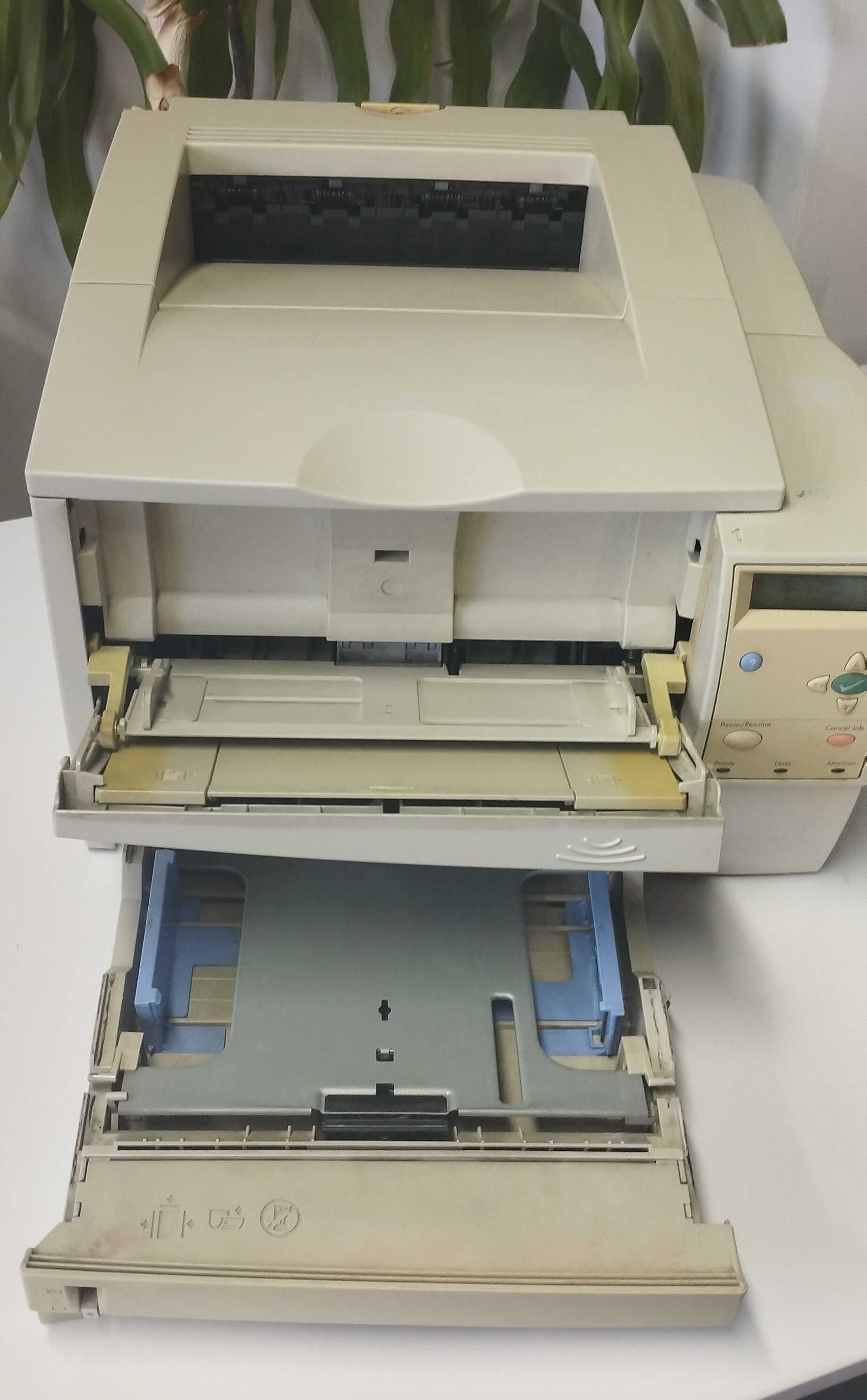 Лазерний ч/б принтер HP LaserJet 2300dn