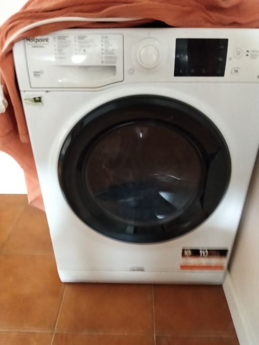 Maquina de lavar 8kg e secar 6kg Ariston Hotpoint