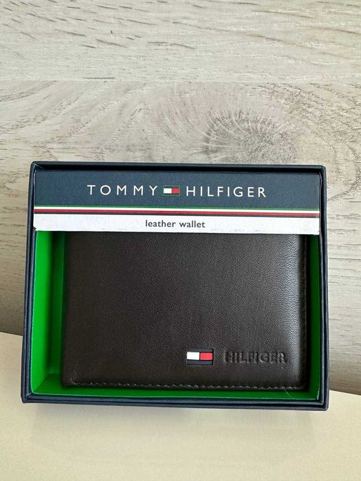 Чоловічий шкіряний гаманець портмоне Tommy Hilfiger