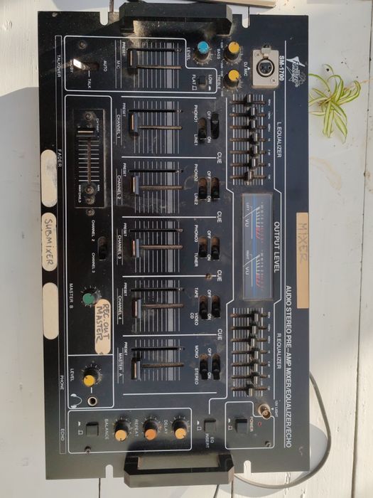 Mesa de Dj fonestar SM-1700