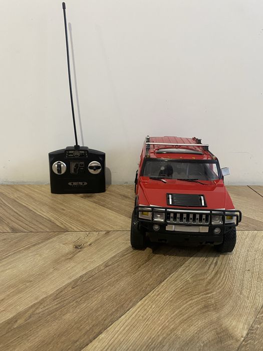 Машинка на пульті