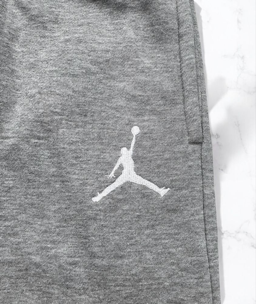 Теплі спортивні штани Jordan Nike оригінал на 10-12 років 132-147 см
