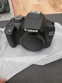 Aparat Canon Eos 2000D.
