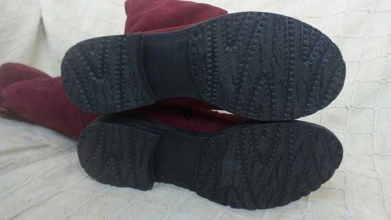Замшеві зимові чоботи/ботфорти бордового коліру