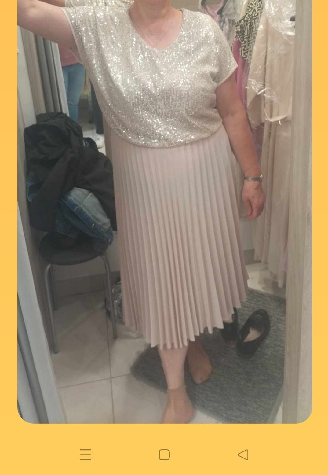 Śliczna sukienka cekinowa plisowana 48 4XL Plus size stan idealny
