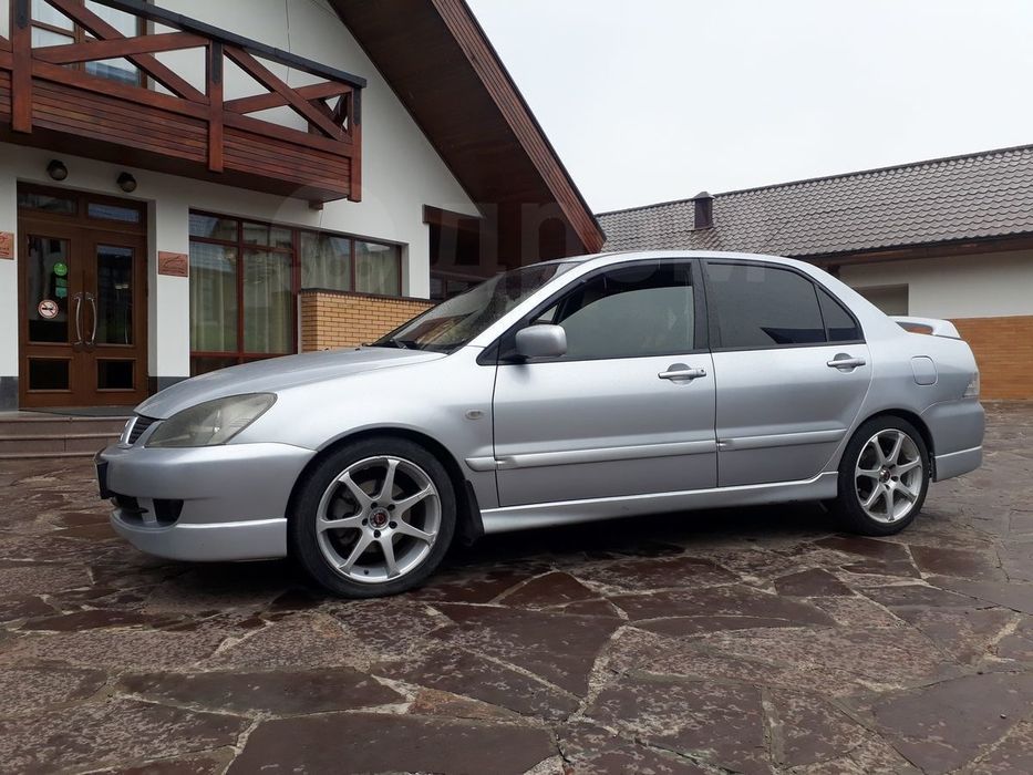 Митсубиси ланцер 9 MITSUBISHI LANCER  четверть правая крыша