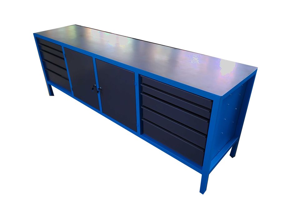 Stół metalowy z blatem nierdzewnym  i ścianką narzędziową