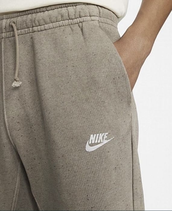 Штани Nike Club Fleece Beige DQ4665-040