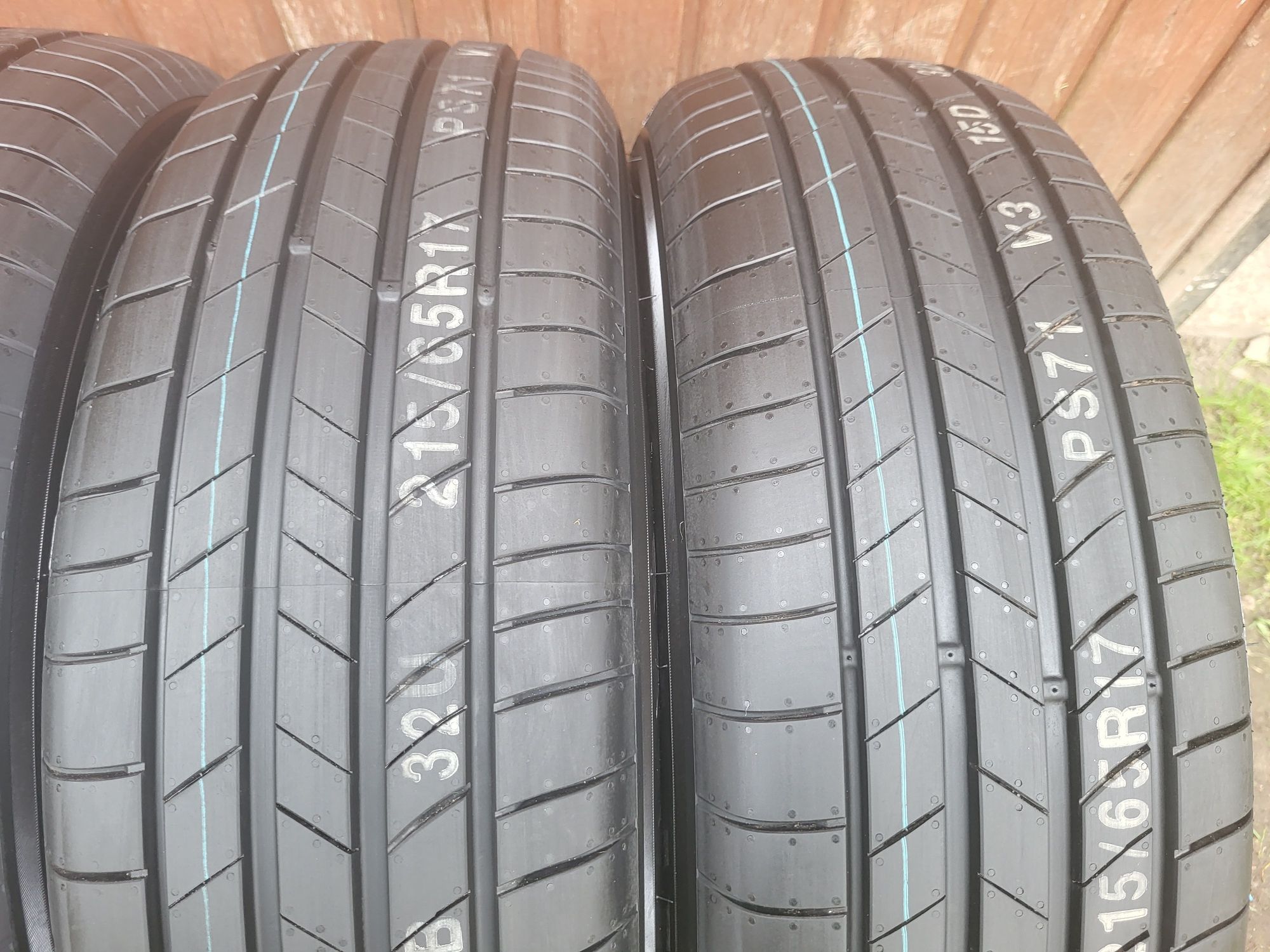 215/65 R17 99V Kumho Ecsta PS71 SUV 2024 jak Nowe
