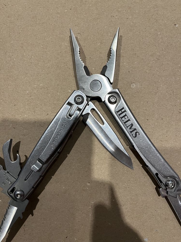 Мультитул Leatherman Bolster