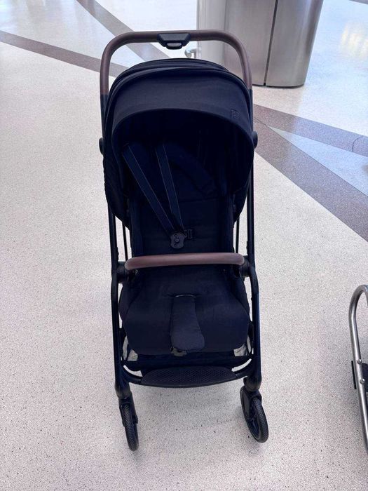 Maxi-Cosi Leona 2 preto