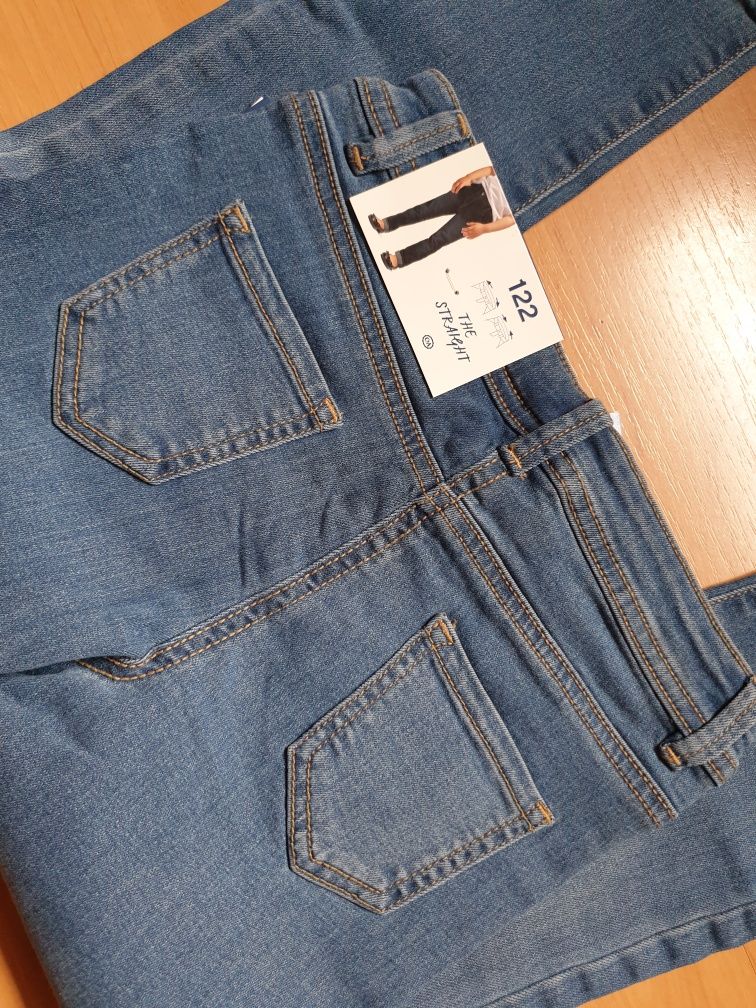 Spodnie jeansowe the straight C&A rozm.122 nowe, metka