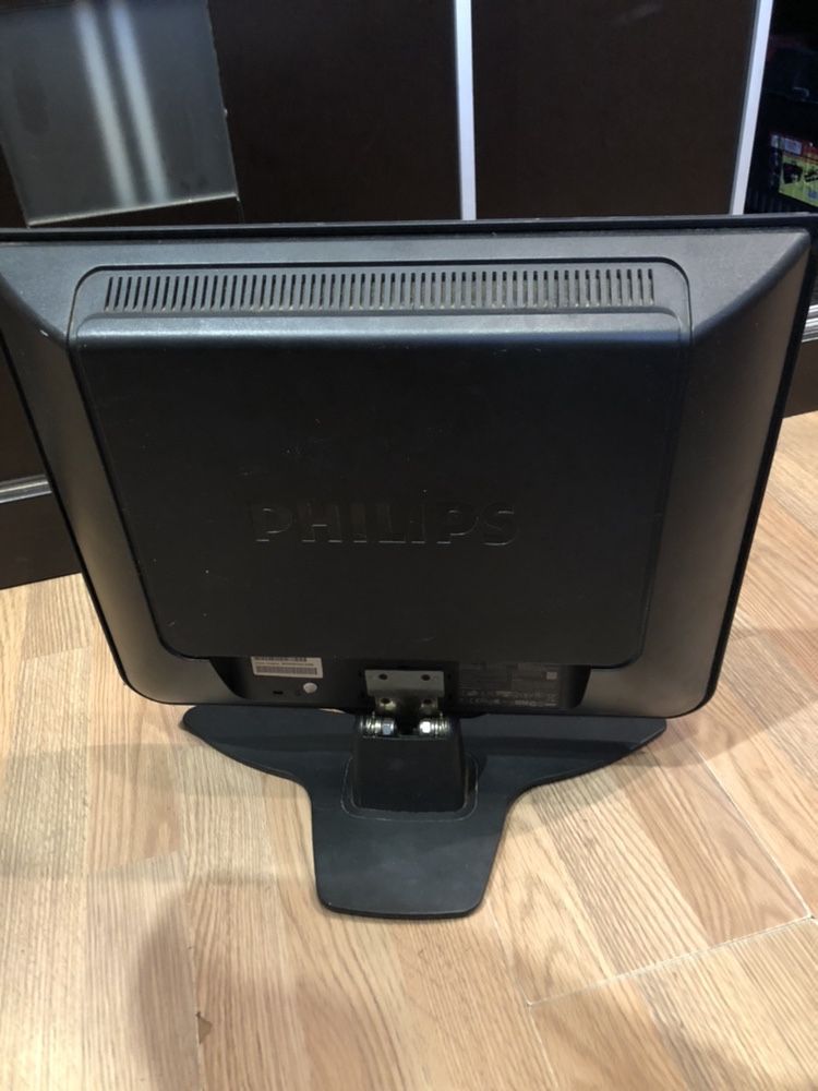 Монитор Philips 190C6FS Черный-Серебристый