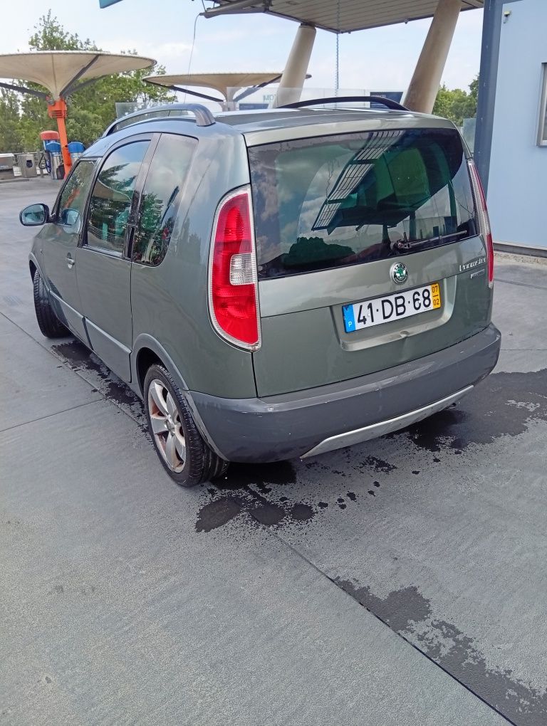 Vendo Skoda Roomstre 2007 5 lugare preço negociável s diesel