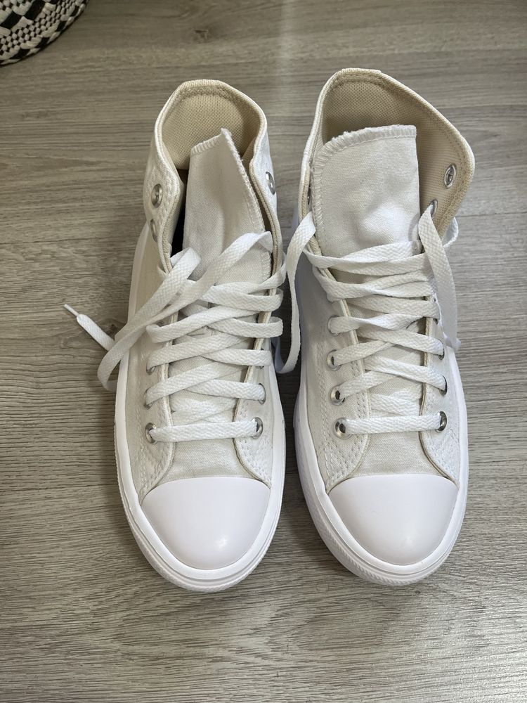 Оригінальні кеди Converse