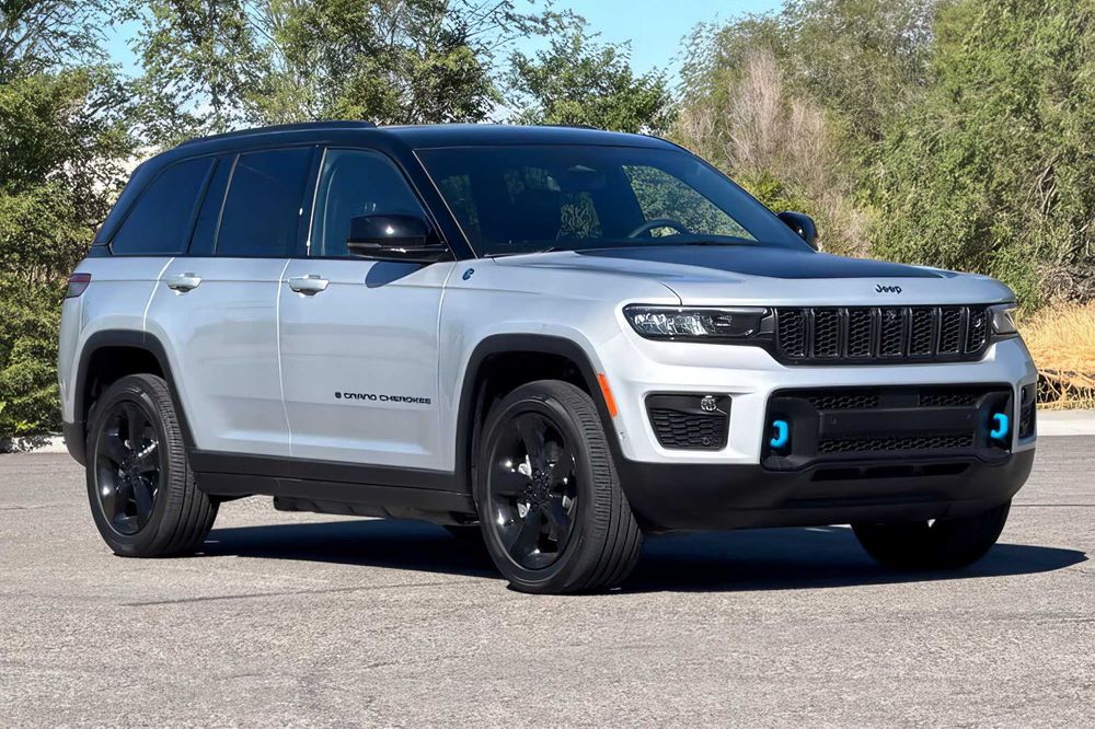 Jeep Grand Cherokee      2023